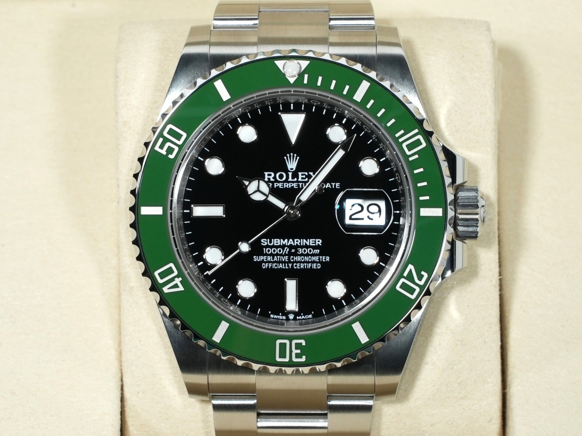 Rolex Submariner Date Ref. 126610LV Stainless Steel Black Dial Unused tr3om4ez