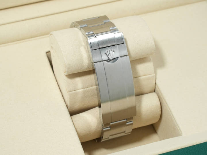 Rolex Submariner Date Ref. 126610LV Stainless Steel Black Dial Unused tr3om4ez