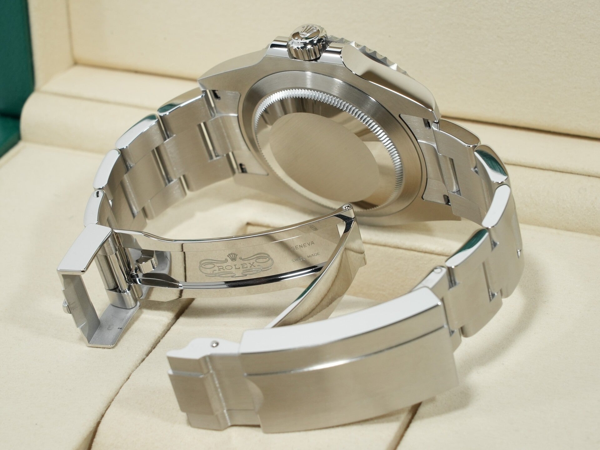 Rolex Submariner Date Ref. 126610LV Stainless Steel Black Dial Unused tr3om4ez