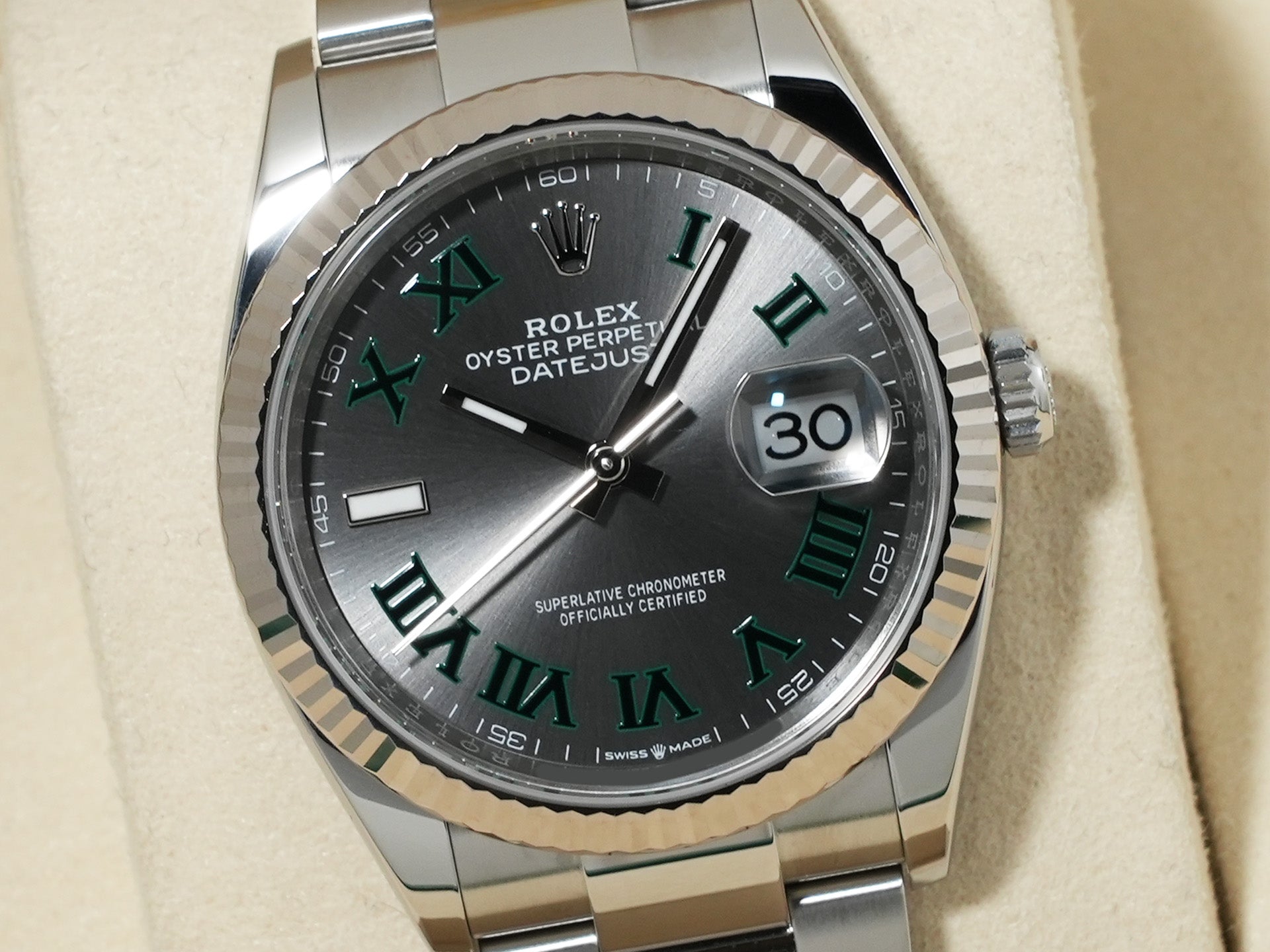 ロレックス デイトジャスト36 Ref.126234 ステンレススチール/ホワイトゴールド スレートローマン文字盤 オイスターブレスレット 美品 e63b7bgw