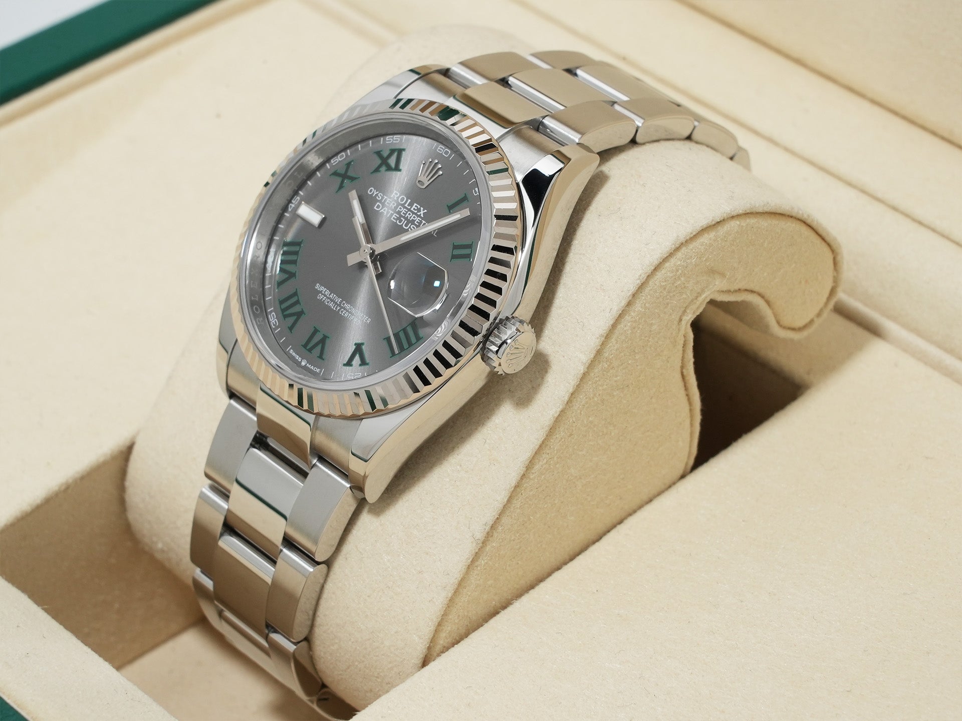 ロレックス デイトジャスト36 Ref.126234 ステンレススチール/ホワイトゴールド スレートローマン文字盤 オイスターブレスレット 美品 e63b7bgw