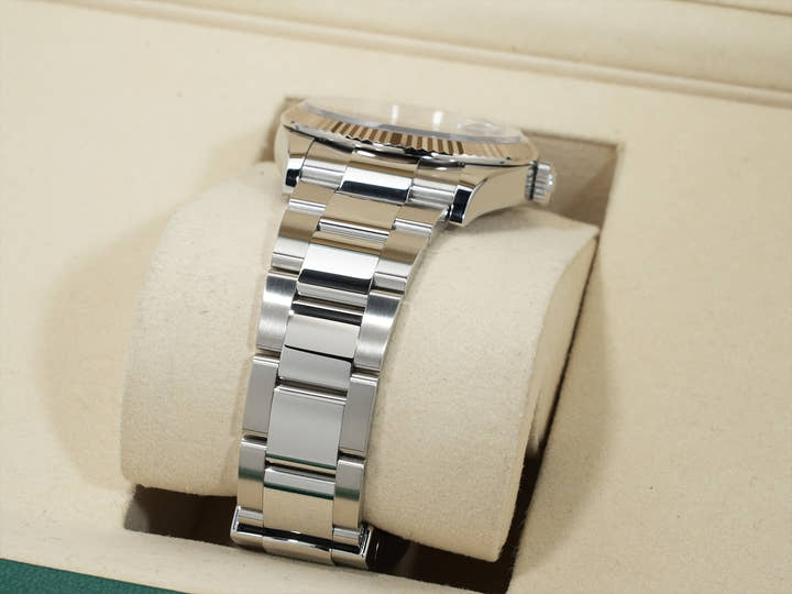 ロレックス デイトジャスト36 Ref.126234 ステンレススチール/ホワイトゴールド スレートローマン文字盤 オイスターブレスレット 美品 e63b7bgw