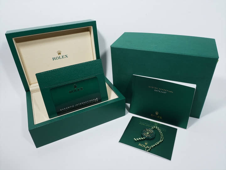 ロレックス デイトジャスト36 Ref.126234 ステンレススチール/ホワイトゴールド スレートローマン文字盤 オイスターブレスレット 美品 e63b7bgw