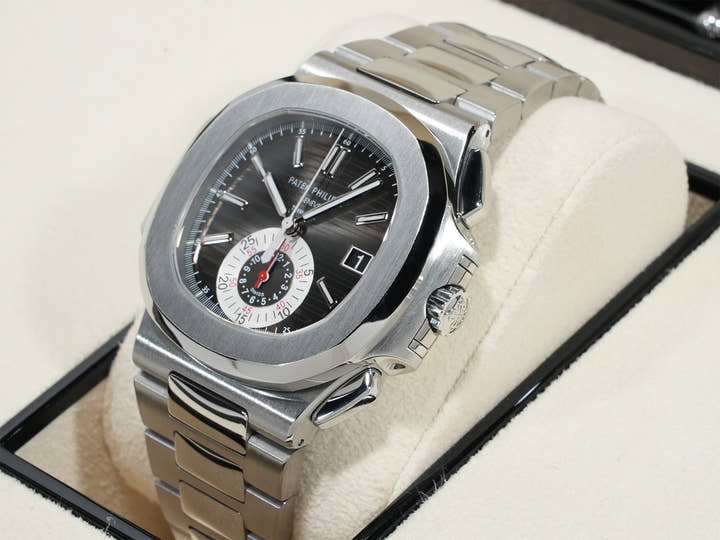 Patek Philippe Nautilus Chronograph TIFFANY &amp; CO. Ref. 5980/1A-014 Stainless Steel Black Dial Excellent Condition ow758e55