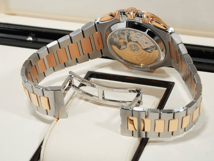 Patek Philippe Nautilus Chronograph Ref. 5980/1AR-001 Stainless Steel/Rose Gold Blue Dial Excellent Condition i5wfdggn