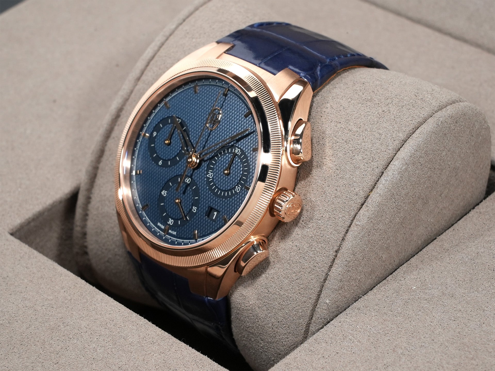 Parmigiani Fleurier Tonda PF Chronograph Ref. PFC915-2020001-300182 Rose Gold with Milanese Blue Dial, Excellent Condition (ymoygk5e)