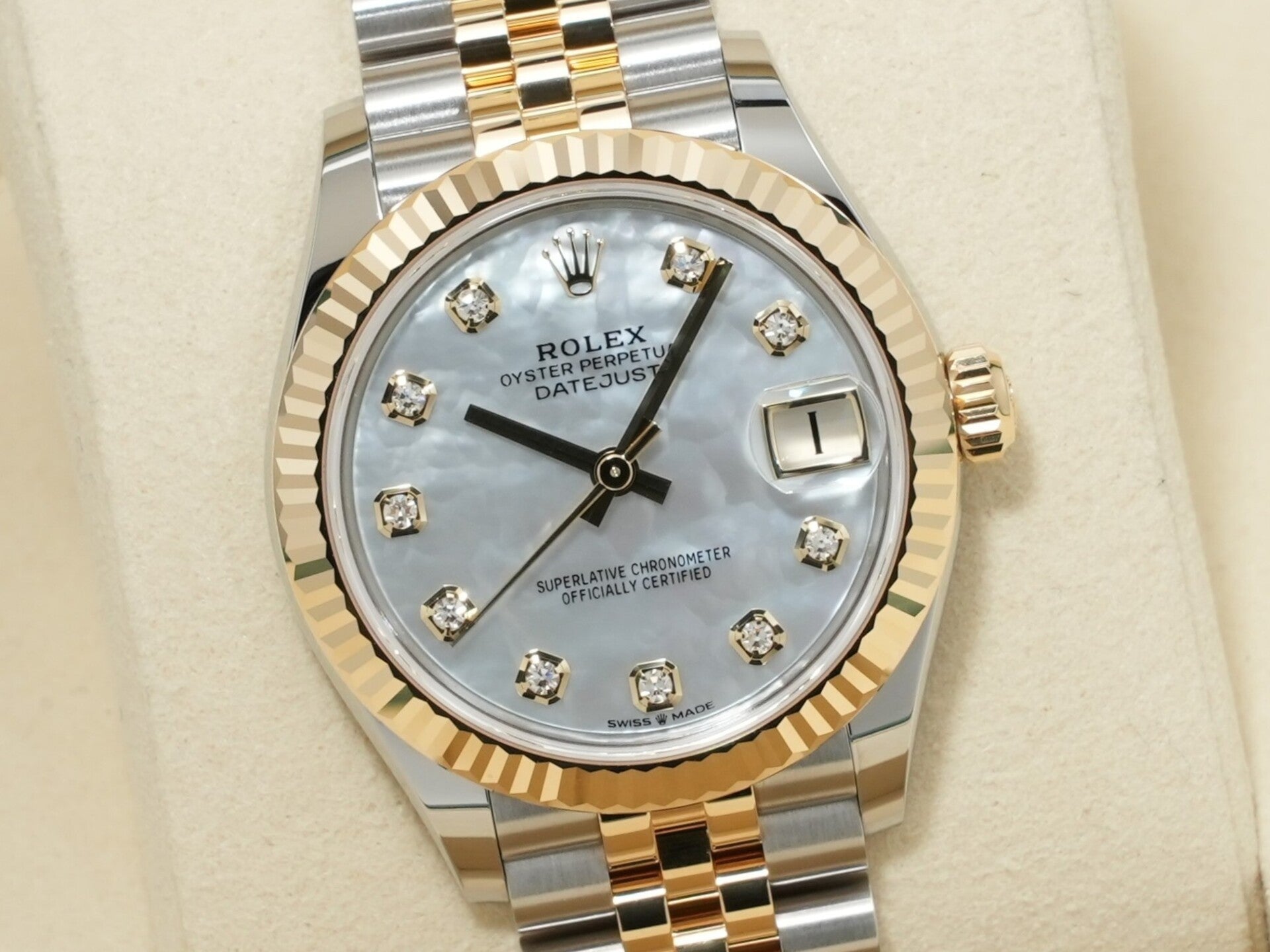 Rolex Datejust Ref. 278273 Stainless Steel/Yellow Gold White Shell with 10 Diamonds Dial, Unused (nyyqmspn)