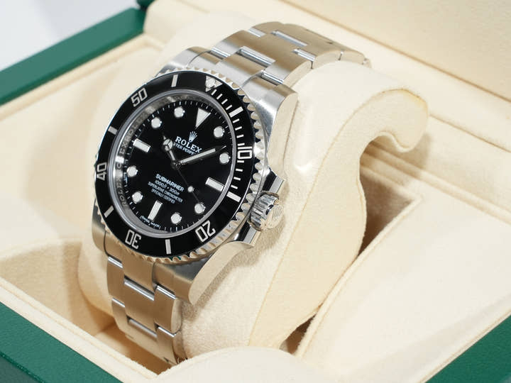 Rolex Submariner No Date Ref. 114060 Stainless Steel Black Dial Pre-owned s7se2ivf