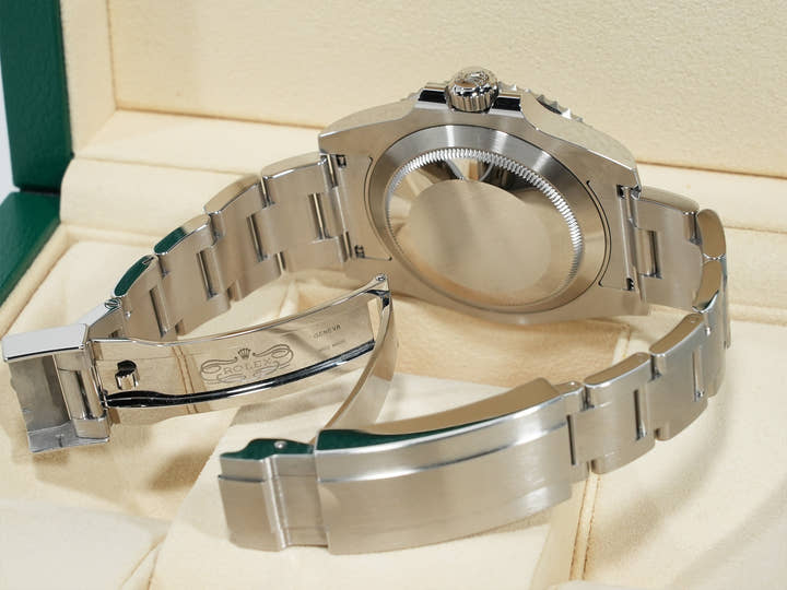 Rolex Submariner No Date Ref. 114060 Stainless Steel Black Dial Pre-owned s7se2ivf