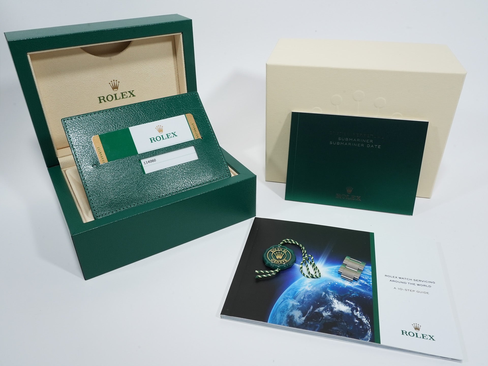 Rolex Submariner No Date Ref. 114060 Stainless Steel Black Dial Pre-owned s7se2ivf