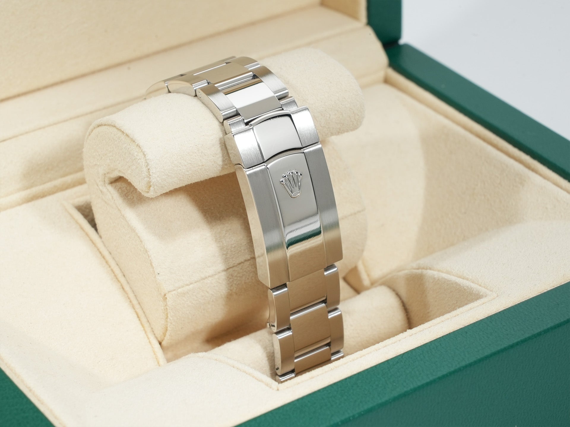 Rolex Datejust 41 Ref. 126300 Stainless Steel Bright Blue Dial Oyster Bracelet Excellent Condition r7jr3cmd