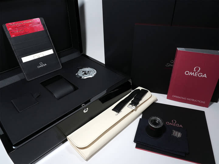 オメガ スピードマスター キャリバー321 プロフェッショナル クロノグラフ 42 MM Ref.311.93.42.30.99.001 プラチナ ブラック文字盤 美中古 ocpeekpi