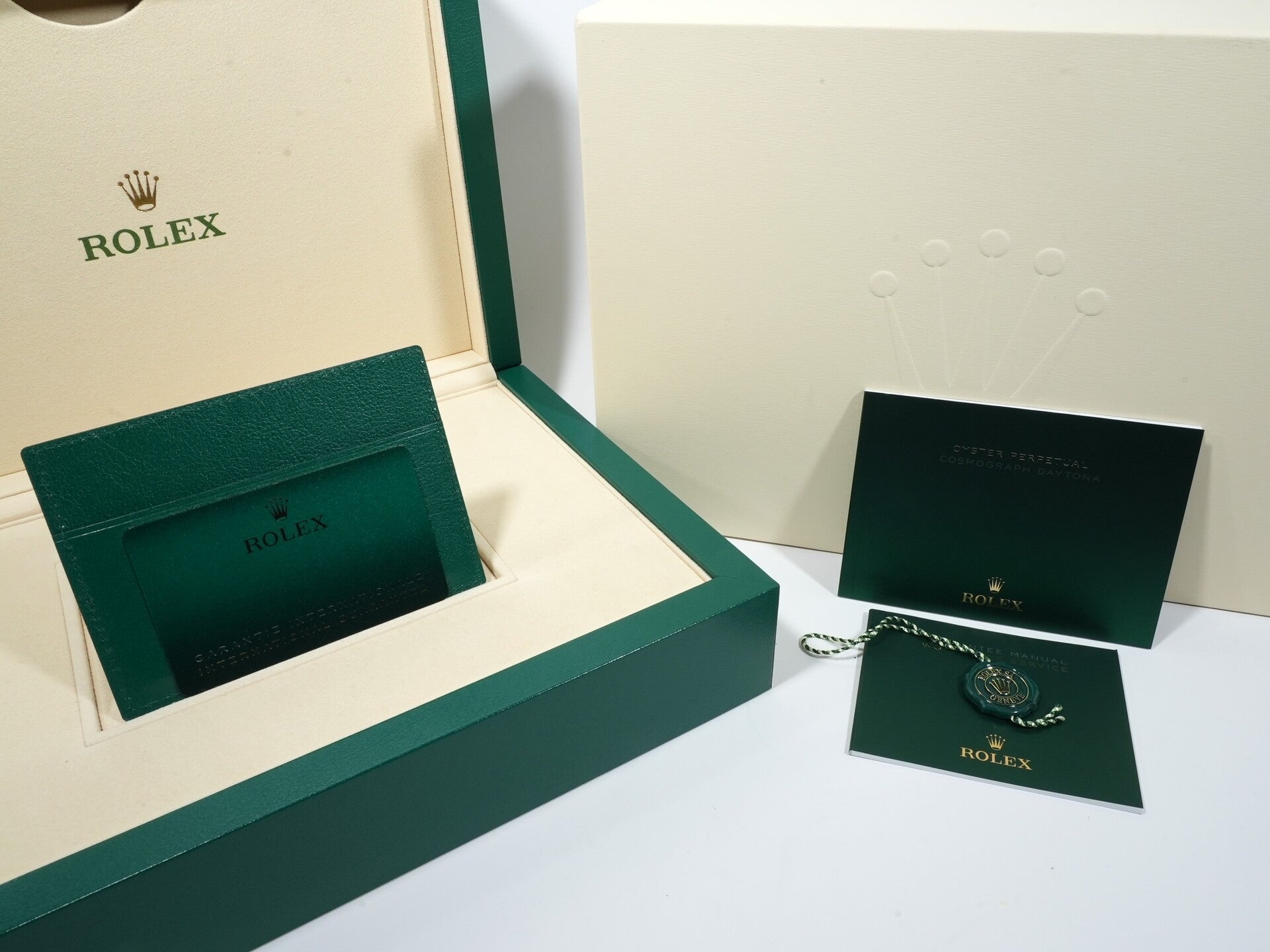 ロレックス デイトナ Ref.126506 プラチナ アイスブルー文字盤 未使用 p2mrufkp