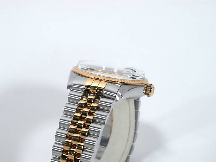 ロレックス デイトジャスト Ref.16013 ステンレススチール/イエローゴールド ブラックタペストリー文字盤 ジュビリーブレスレット 中古 an9rnhcb