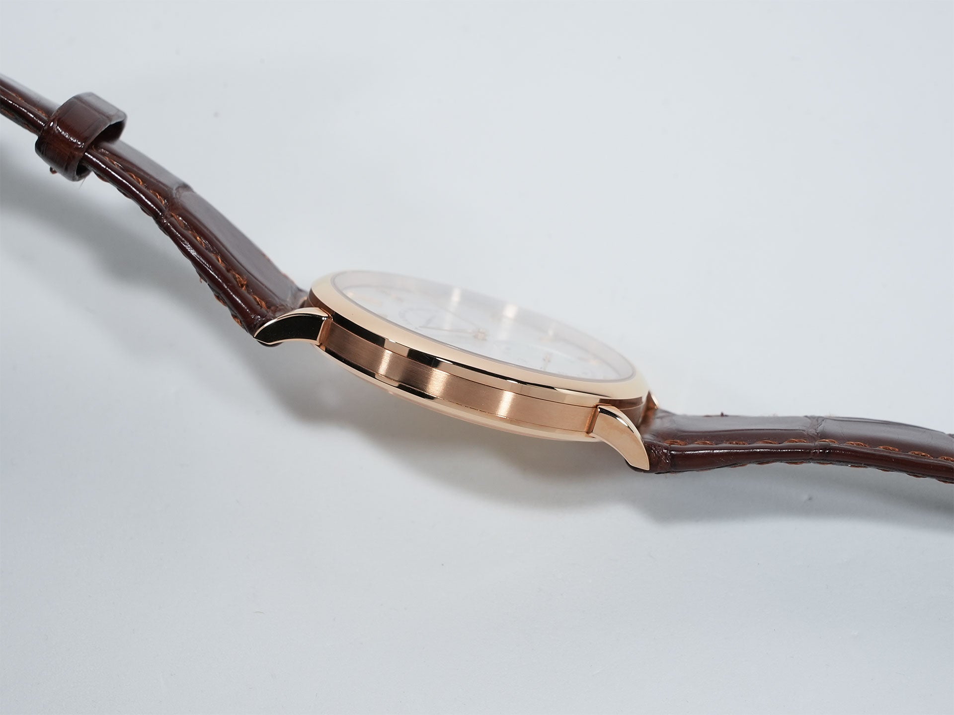 A.ランゲ＆ゾーネ サクソニア オートマティック Ref.380.033 ピンクゴールド シルバー文字盤 中古 f7mmixoj