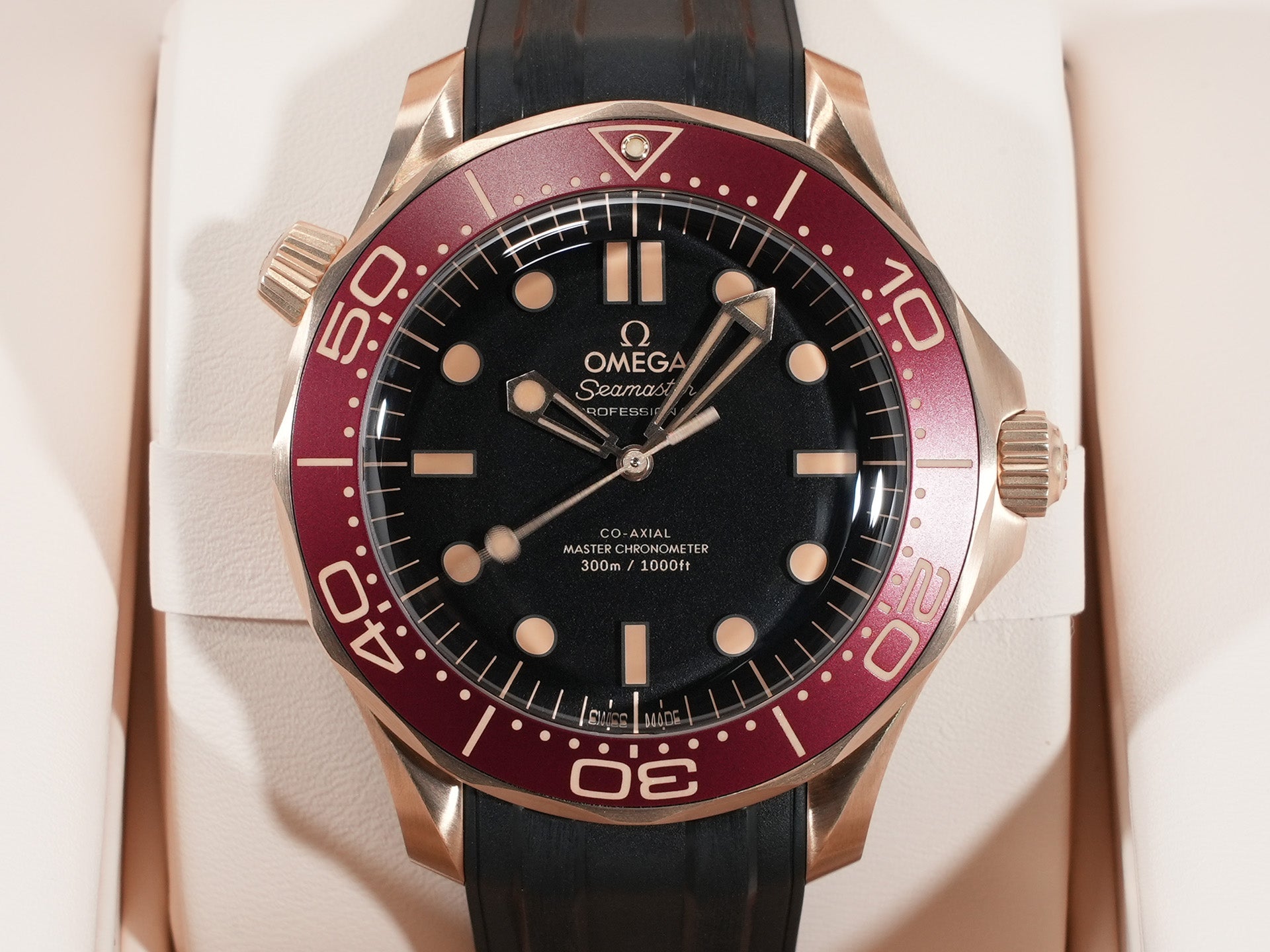 オメガ シーマスター ダイバー 300M Ref.210.92.42.20.01.003 ブロンズゴールド ブラック文字盤 未使用 6zfuniht