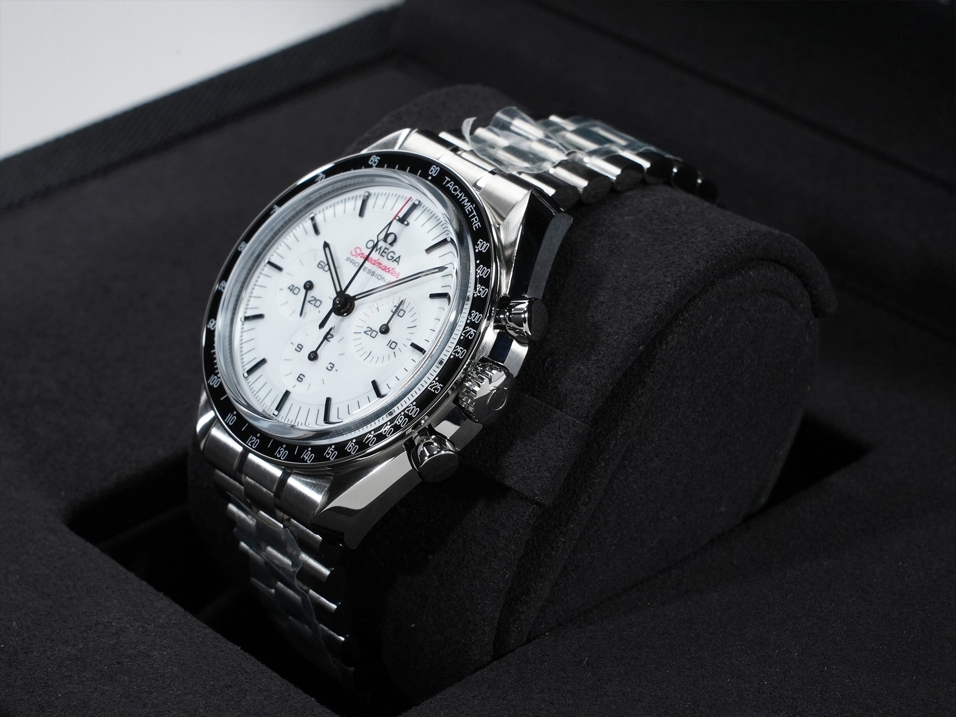 オメガ スピードマスター ムーンウォッチ プロフェッショナル Ref.310.30.42.50.04.001 ステンレス ホワイト文字盤 未使用 4bgs2nz3