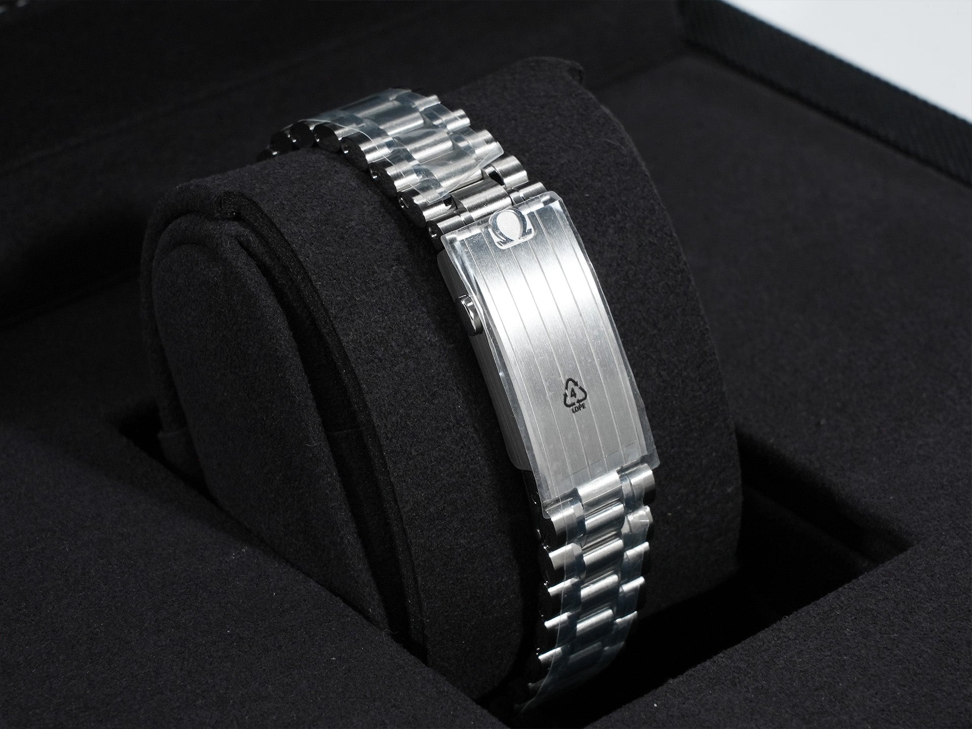 オメガ スピードマスター ムーンウォッチ プロフェッショナル Ref.310.30.42.50.04.001 ステンレス ホワイト文字盤 未使用 4bgs2nz3