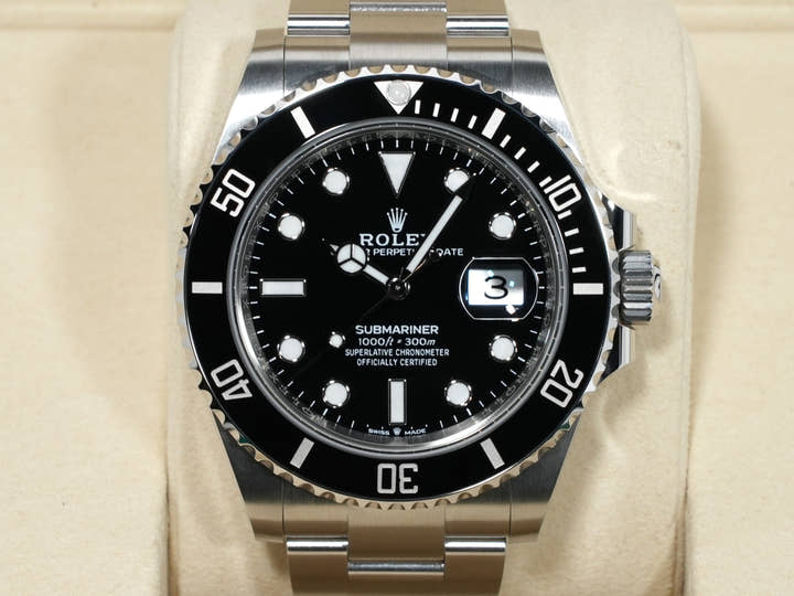 ロレックス サブマリーナー デイト Ref.126610LN ステンレススチール ブラック文字盤 未使用 y4j4prui