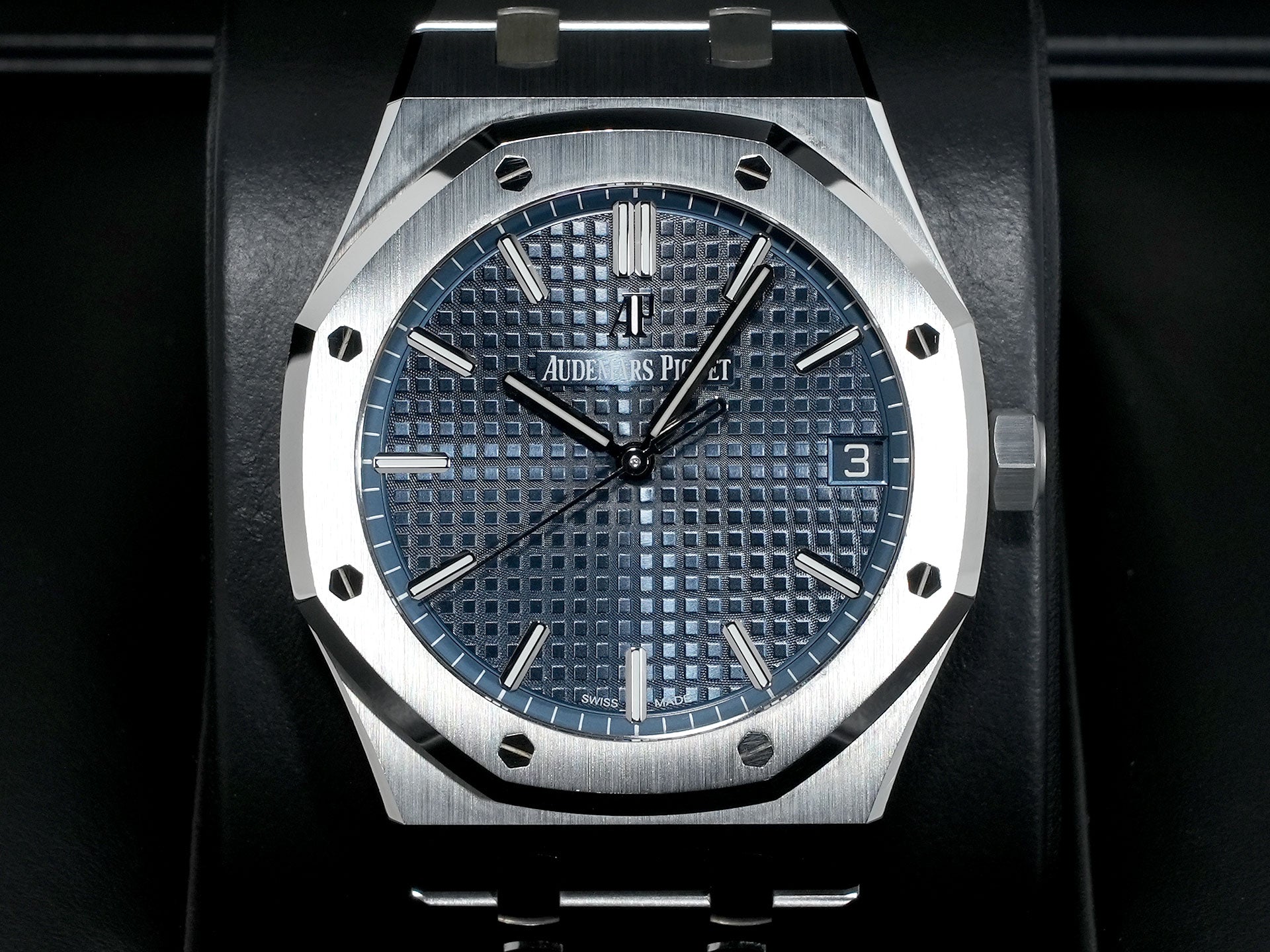 オーデマピゲ ロイヤルオーク Ref.15500ST.OO.1220ST.01 ステンレススチール ブルー文字盤 中古 5ngumy27