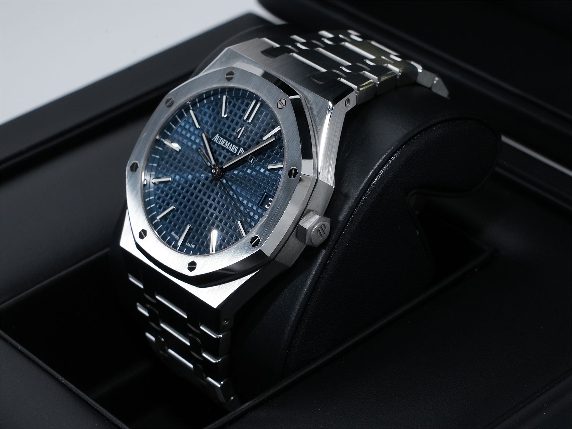 オーデマピゲ ロイヤルオーク Ref.15500ST.OO.1220ST.01 ステンレススチール ブルー文字盤 中古 5ngumy27