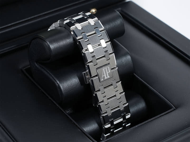 オーデマピゲ ロイヤルオーク Ref.15500ST.OO.1220ST.01 ステンレススチール ブルー文字盤 中古 5ngumy27