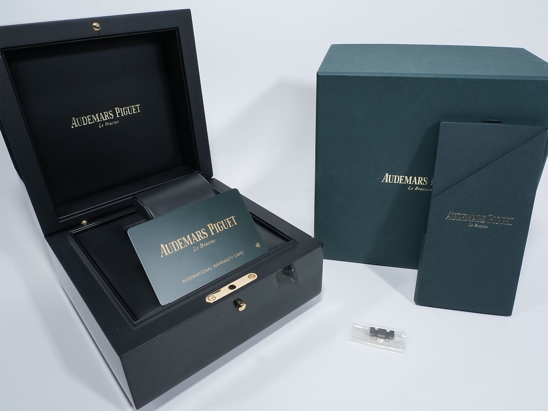 オーデマピゲ ロイヤルオーク Ref.15500ST.OO.1220ST.01 ステンレススチール ブルー文字盤 中古 5ngumy27