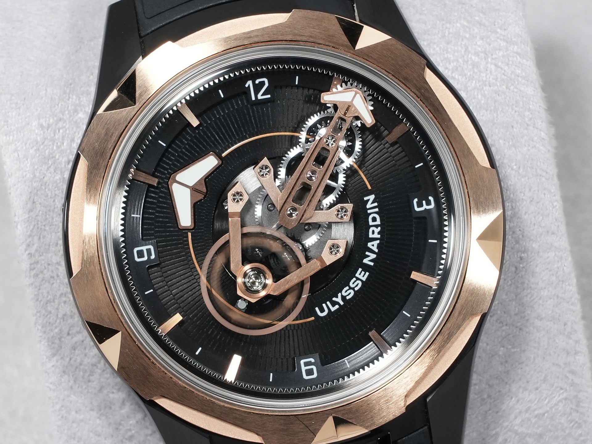 ユリスナルダン フリークワン Ref.2405-500-2A/3D チタンxローズゴールド スケルトン文字盤 美品 7ig7cvco