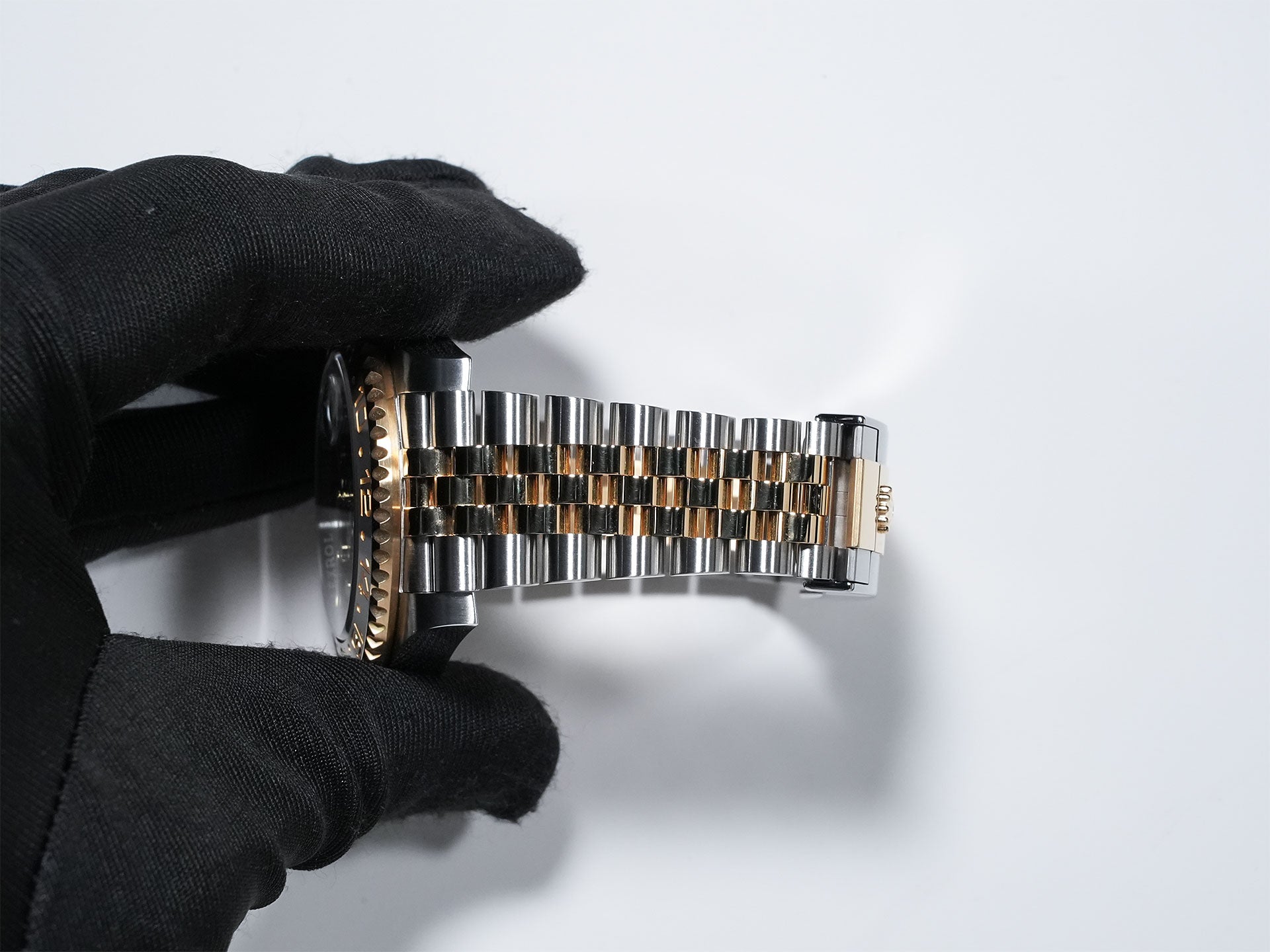 ロレックス GMTマスターII Ref.126713GRNR ステンレススチール/イエローゴールド ブラック文字盤 ジュビリーブレスレット 美中古 2dygxz8e