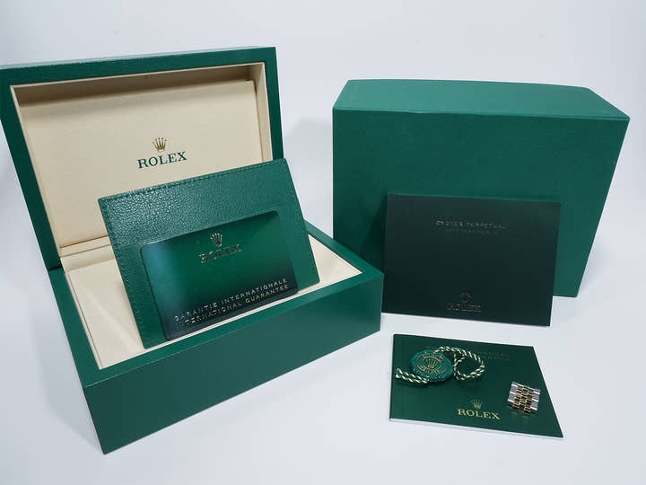 ロレックス GMTマスターII Ref.126713GRNR ステンレススチール/イエローゴールド ブラック文字盤 ジュビリーブレスレット 美中古 2dygxz8e