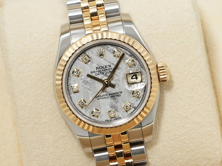 Pre-owned Rolex Datejust 28 Ref. 179173G Stainless Steel/Yellow Gold Meteorite x 10 Diamond Dial Jubilee Bracelet 9bv464k4