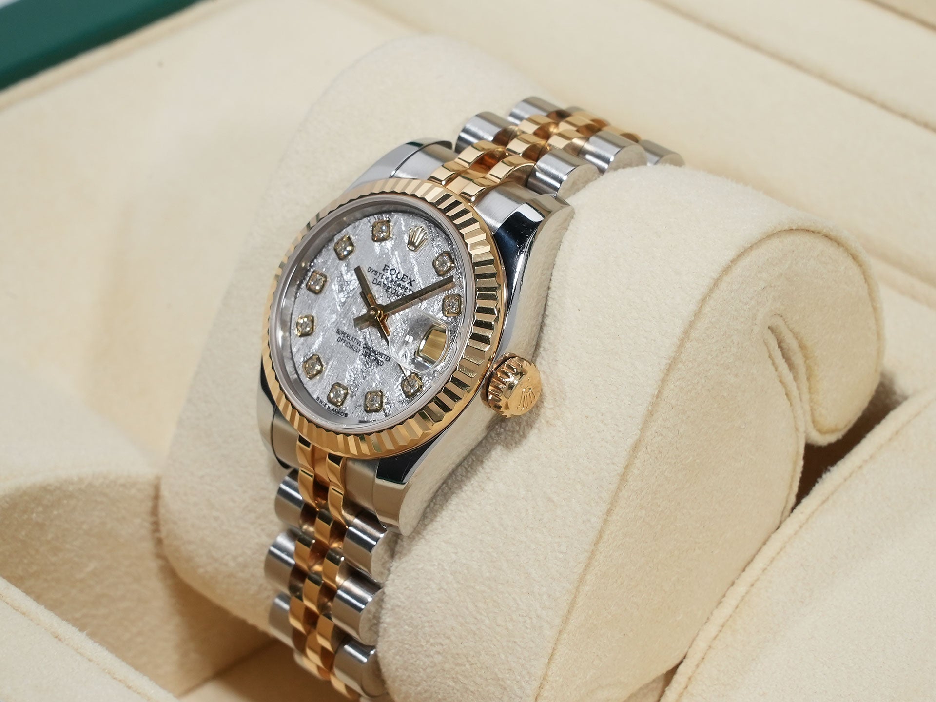 Pre-owned Rolex Datejust 28 Ref. 179173G Stainless Steel/Yellow Gold Meteorite x 10 Diamond Dial Jubilee Bracelet 9bv464k4