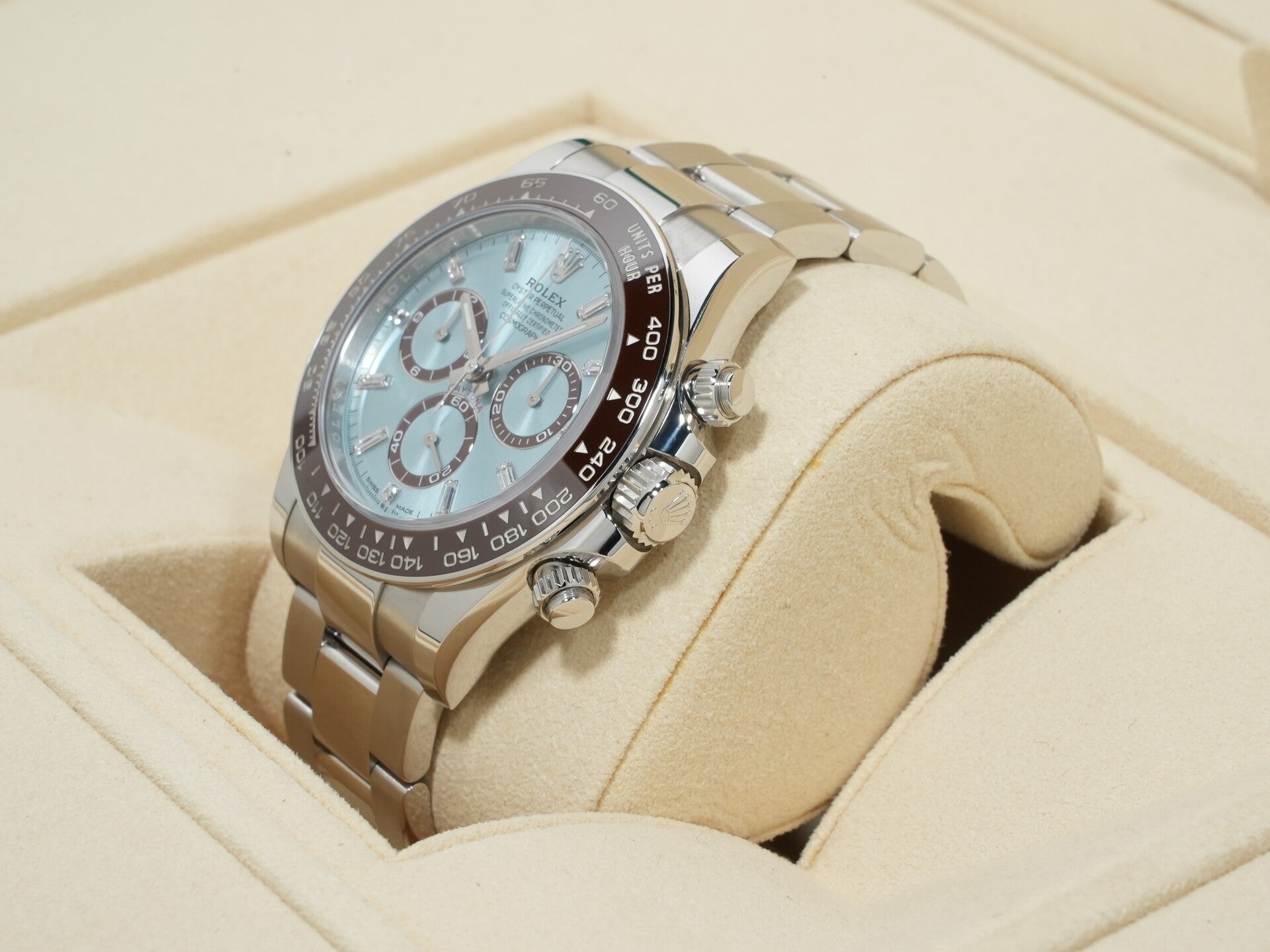 ロレックス デイトナ Ref.126506A プラチナ アイスブルーx11Pダイヤ文字盤 未使用 aa9rmusa
