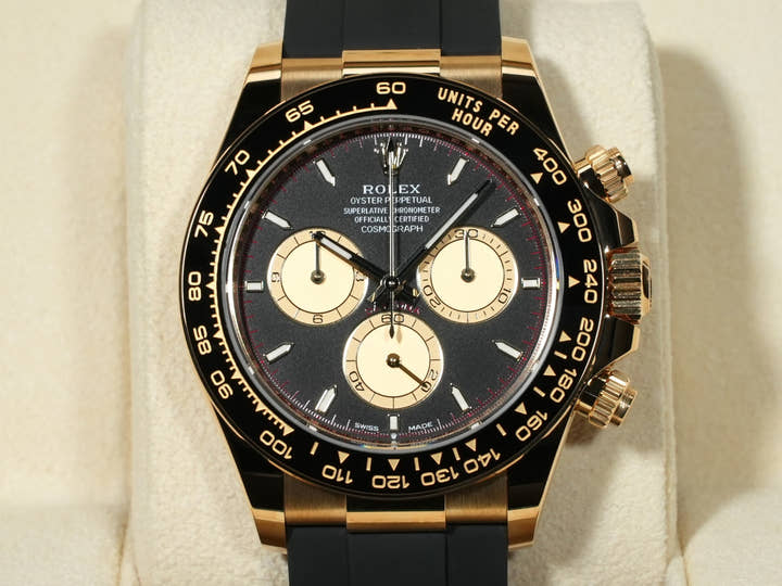 Rolex Daytona Ref. 126518LN Yellow Gold Black and Champagne Dial Unused 4g9r39i9
