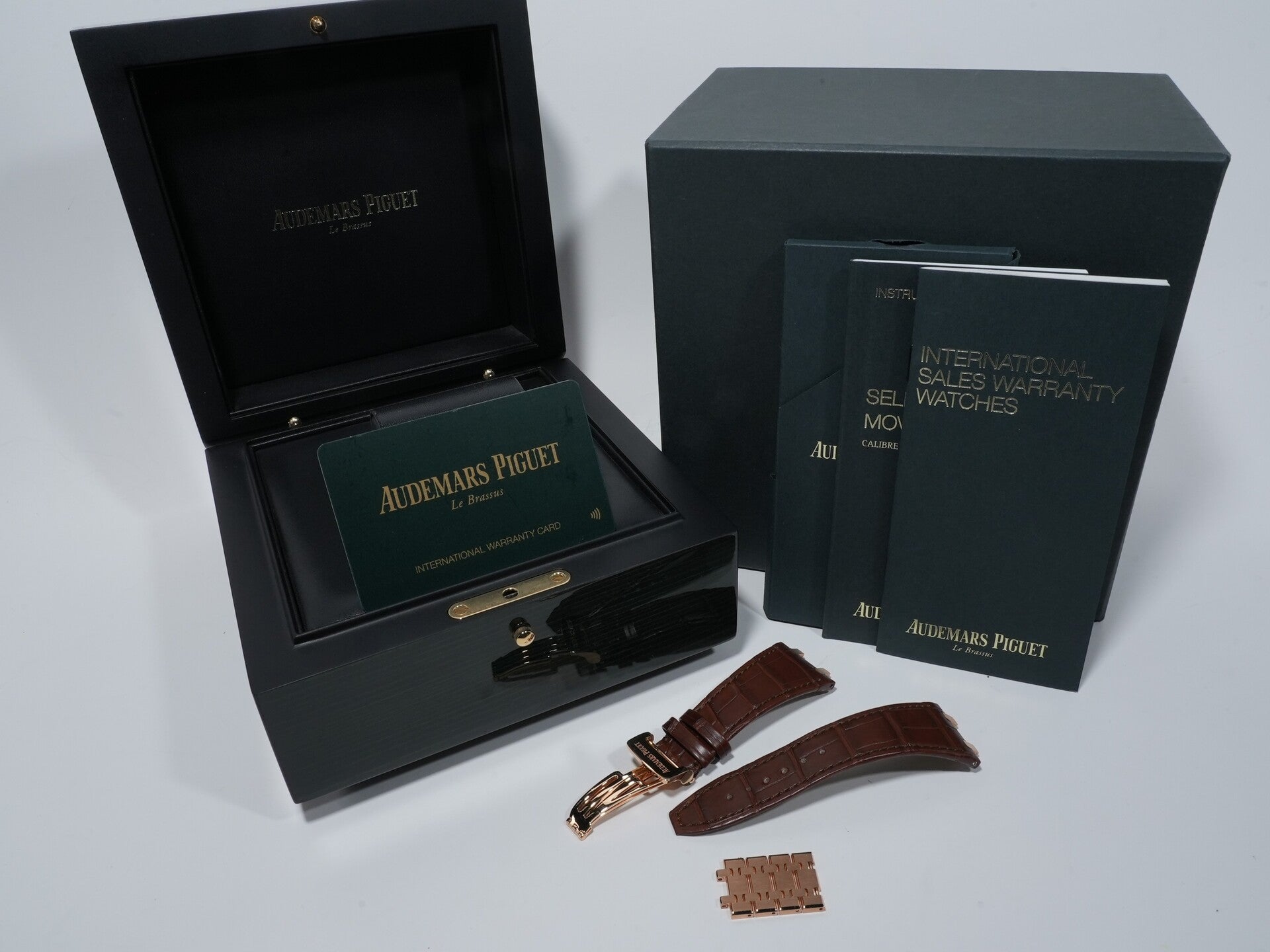 Audemars Piguet Royal Oak Ref. 15500OR.OO.D002CR.01 Pink Gold Black Dial Excellent Condition Pre-Owned 2at4yrqu