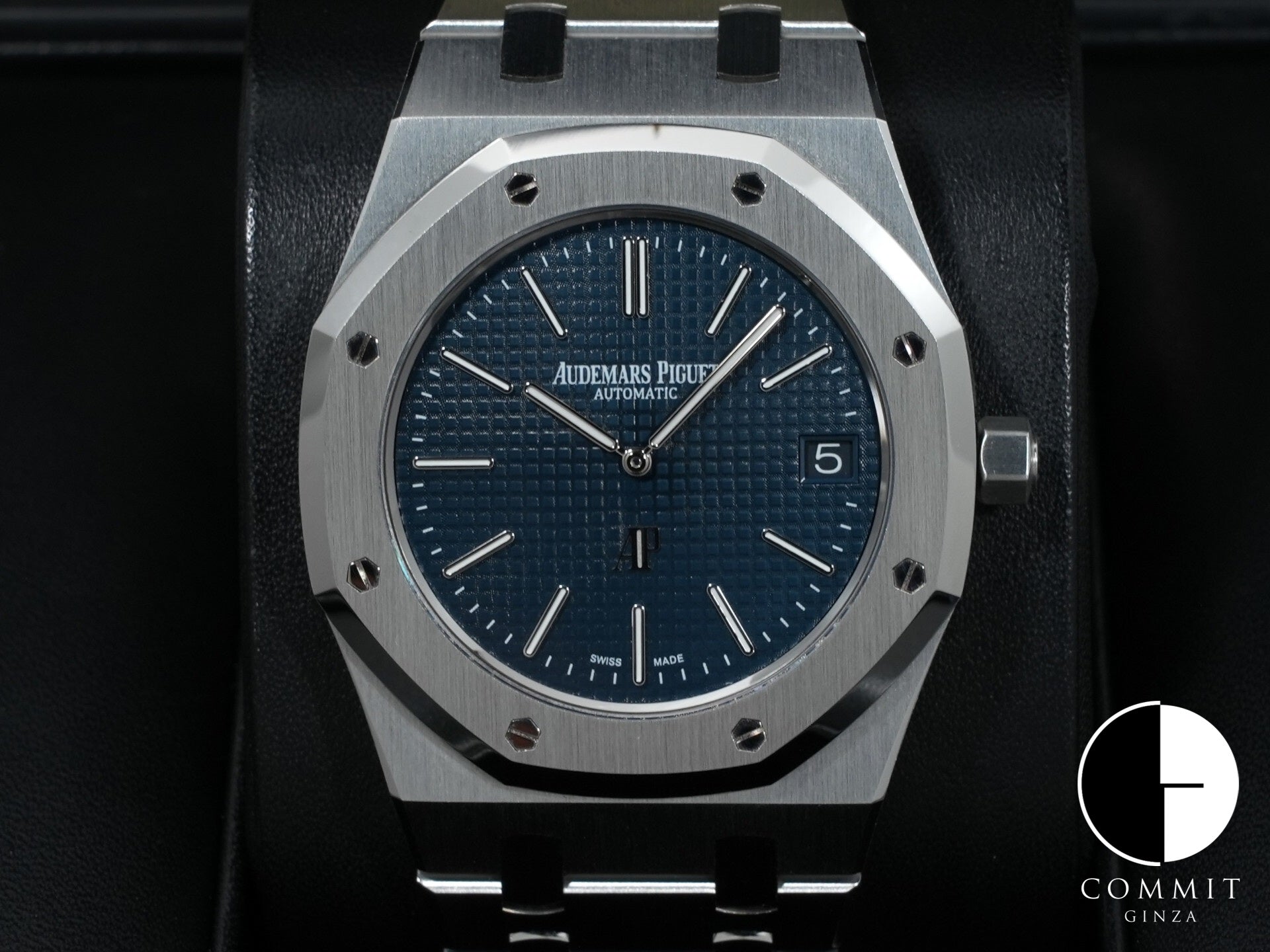 Audemars Piguet Royal Oak Jumbo Extra-Thin Ref. 15202ST.OO.1240ST.01 Stainless Steel Blue Dial Excellent Condition 4zs6ee7b
