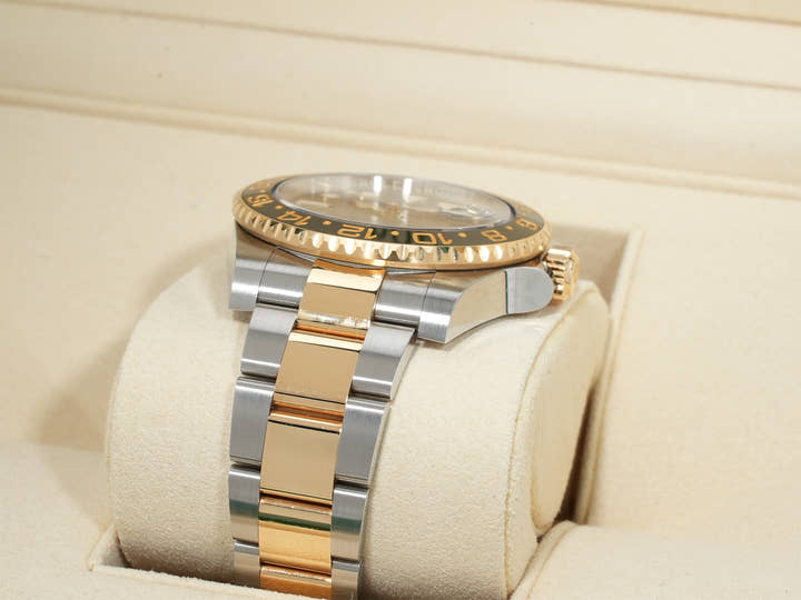 Rolex GMT-Master II Ref. 116713LN Stainless Steel/Yellow Gold Black Dial Oyster Bracelet Pre-owned jyv4owq4