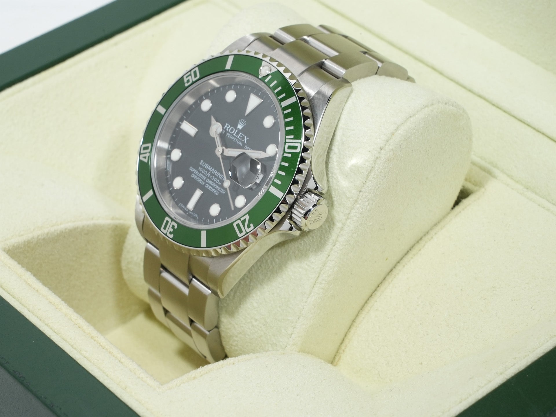 Rolex Submariner Date Ref. 16610LV Stainless Steel Black Dial Pre-owned pgdr3c4w