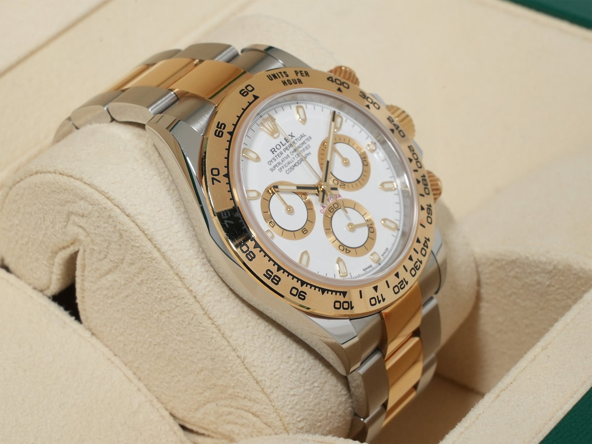 Pre-owned Rolex Daytona Ref. 116503 Stainless Steel/Yellow Gold White Dial R57KG R5J