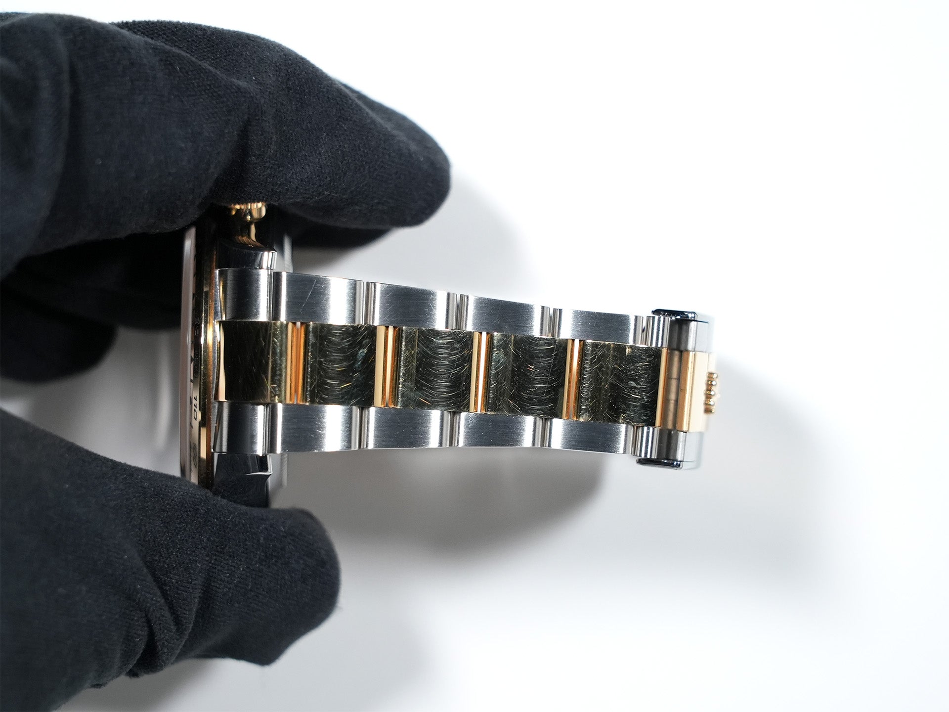 Pre-owned Rolex Daytona Ref. 116503 Stainless Steel/Yellow Gold White Dial R57KG R5J