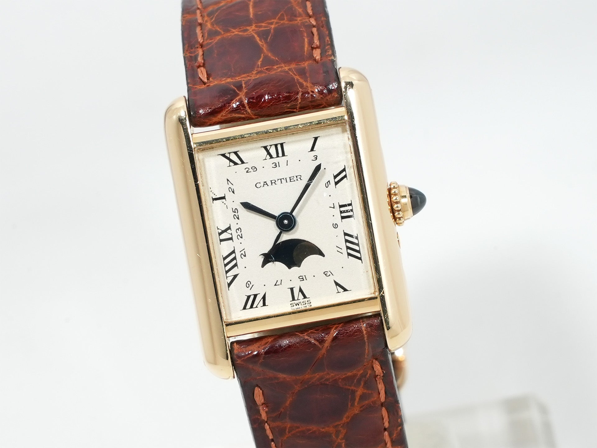 カルティエ タンク ルイ カルティエ ムーンフェイズ Ref.W1500851 イエローゴールド シルバー文字盤 中古 svfkht2q