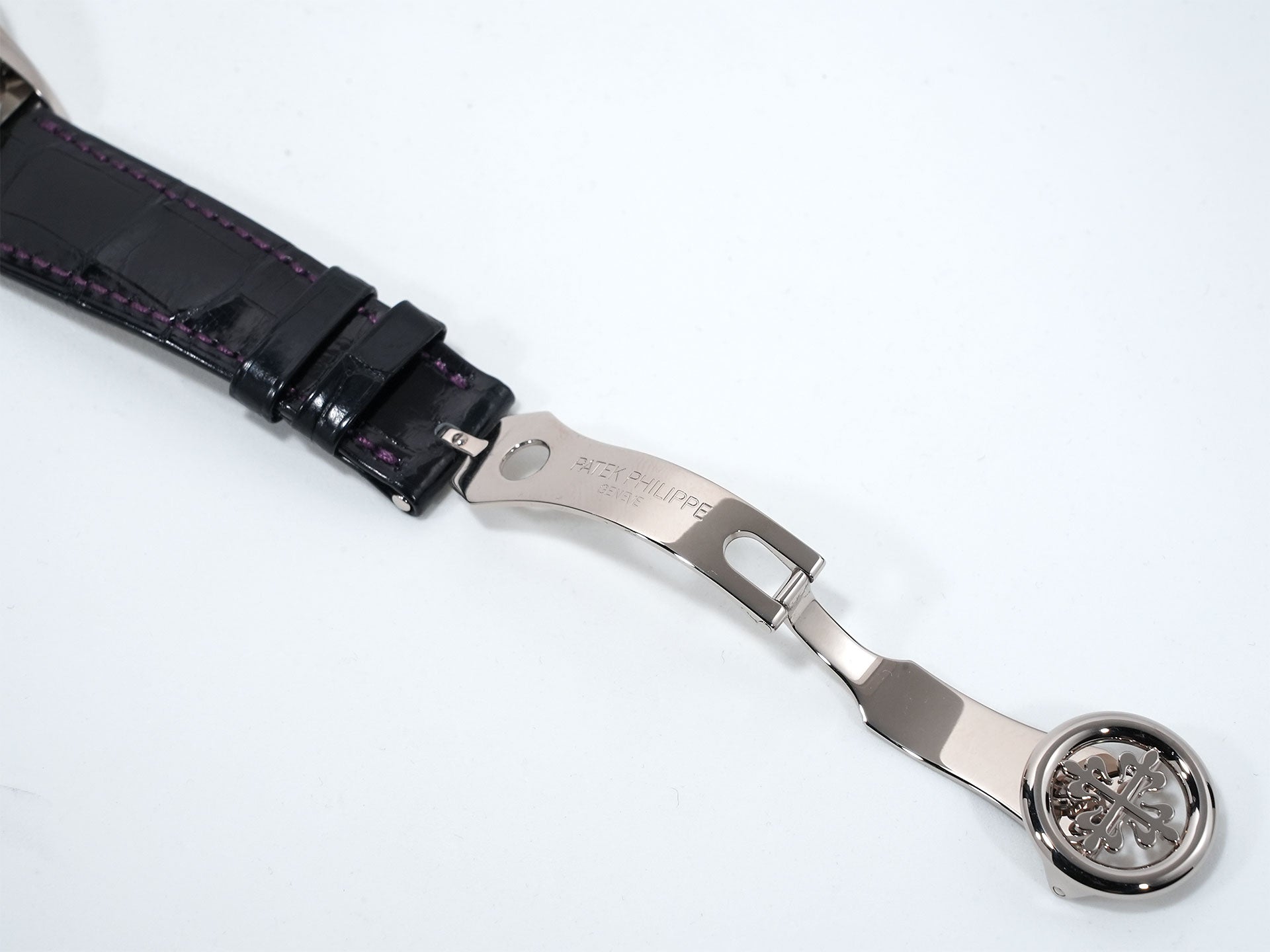 パテックフィリップ コンプリケーション ワールドタイム デイト Ref.5330G-010 ホワイトゴールド パープル文字盤 美品 b5st3ehs