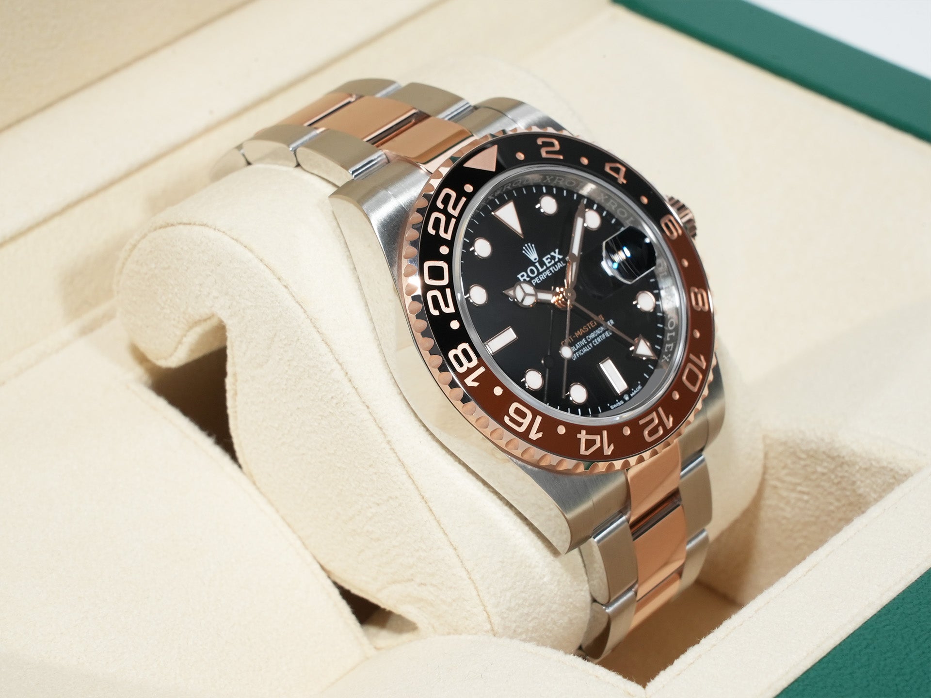 Rolex GMT-Master II Ref. 126711CHNR Stainless Steel/Everose Gold Black Dial Oyster Bracelet Unused ghncjrn9