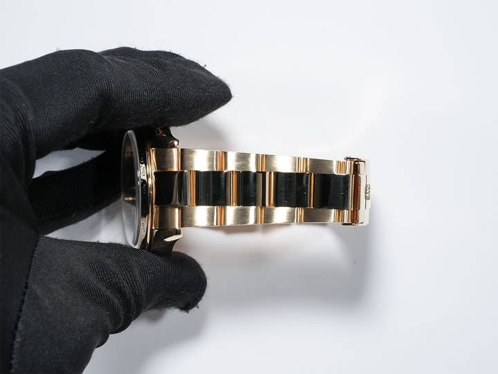 Rolex Daytona Ref. 116528 Yellow Gold with Black Dial, Excellent Condition, Pre-Owned (kvhtgf8k)