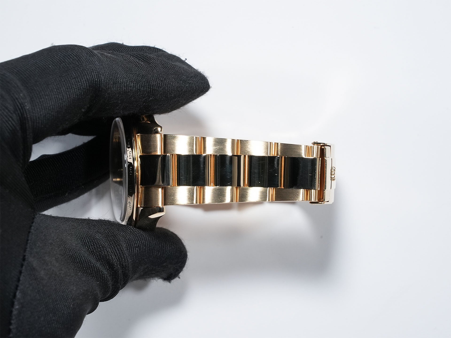 Rolex Daytona Ref. 116528 Yellow Gold with Black Dial, Excellent Condition, Pre-Owned (kvhtgf8k)