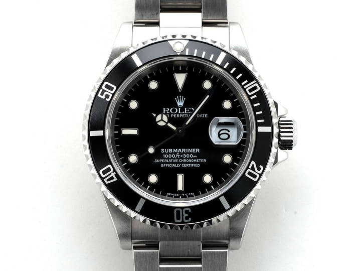 Rolex Submariner Date Ref. 16610 Stainless Steel Black Dial Pre-owned 3b89xfqv