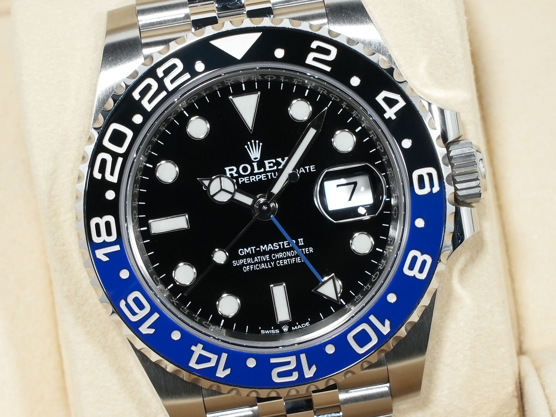 Pre-owned Rolex GMT-Master II Ref. 126710BLNR Stainless Steel with Black Dial and Jubilee Bracelet (v2yab9wj)