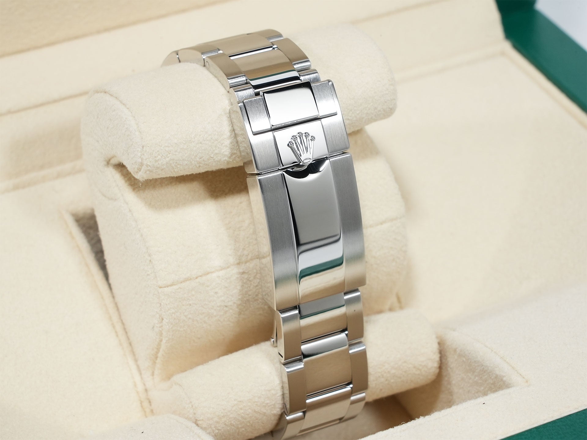 Rolex GMT-Master II Ref. 126710BLRO Stainless Steel Black Dial Oyster Bracelet Excellent Condition 6tfpi6pb