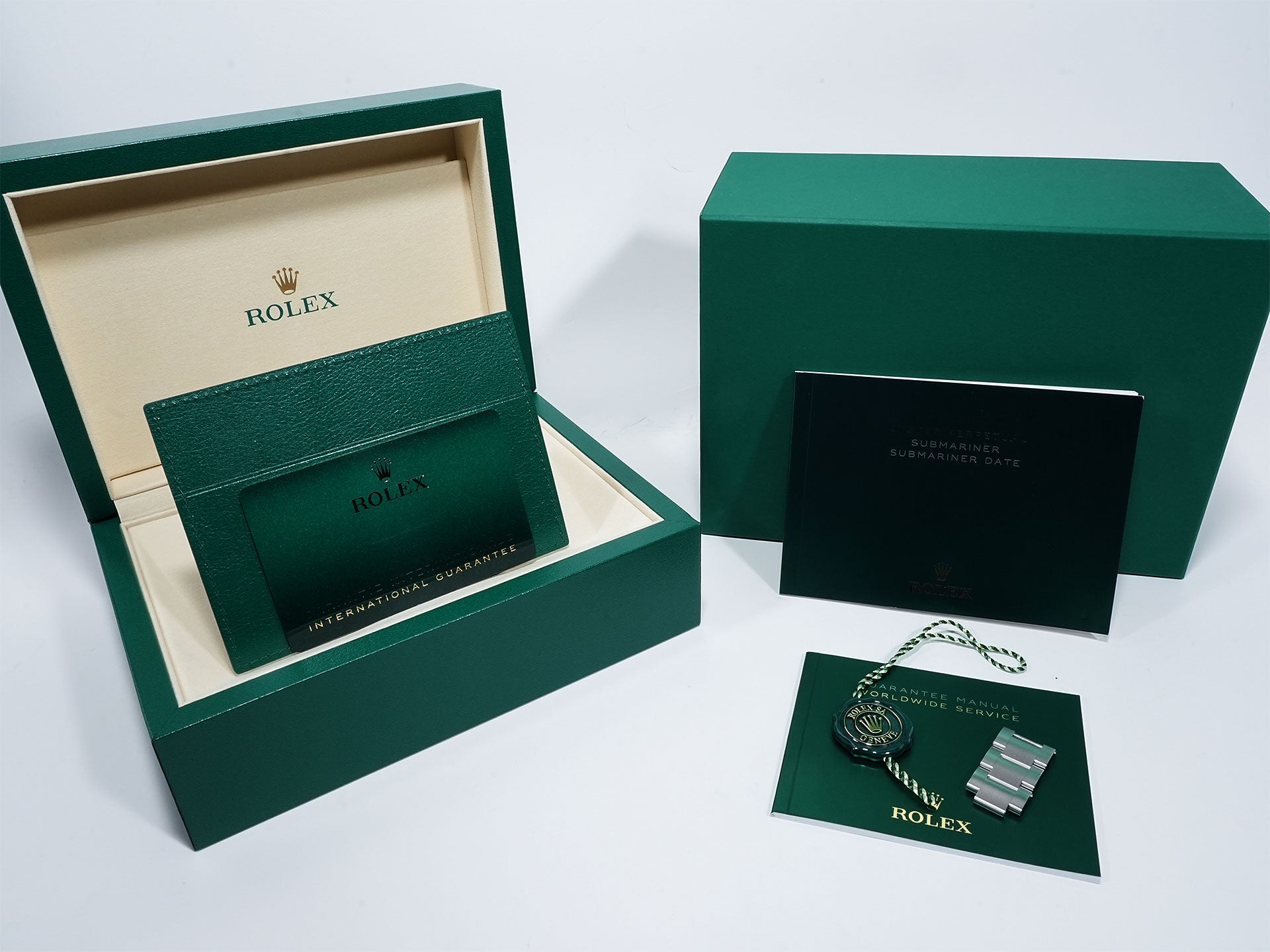 Rolex Submariner Date Ref. 126610LV Stainless Steel Black Dial Excellent Condition xdgjdi2u