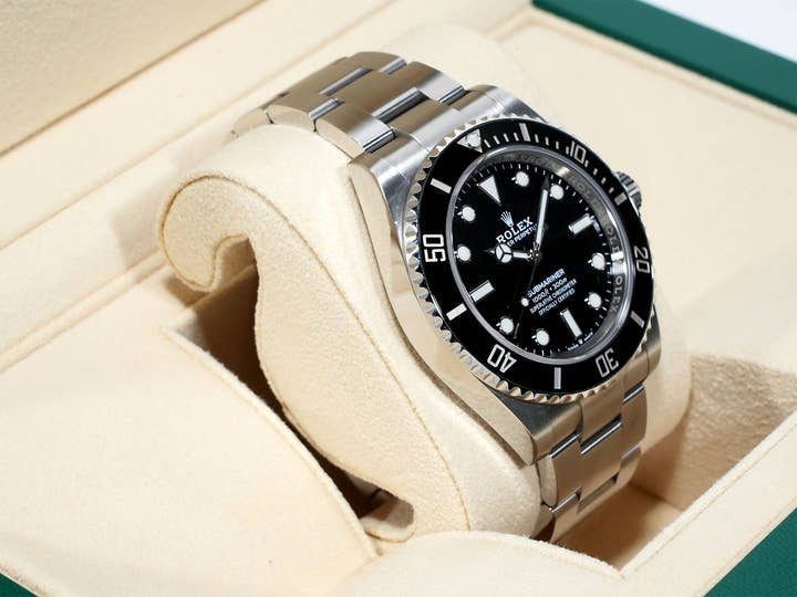 Pre-owned Rolex Submariner No Date Ref. 124060 Stainless Steel Black Dial upbsgnry